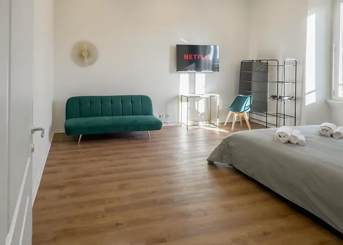 Apartment Colosseum Charme *